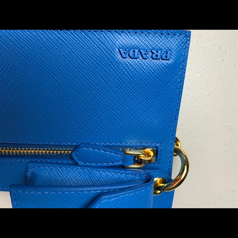 Prada new blue card/coin/accessory case - Picture 13 of 15